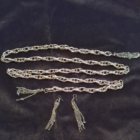 Chic Silver Chain Necklace and Earring Set - Picture 2 of 2